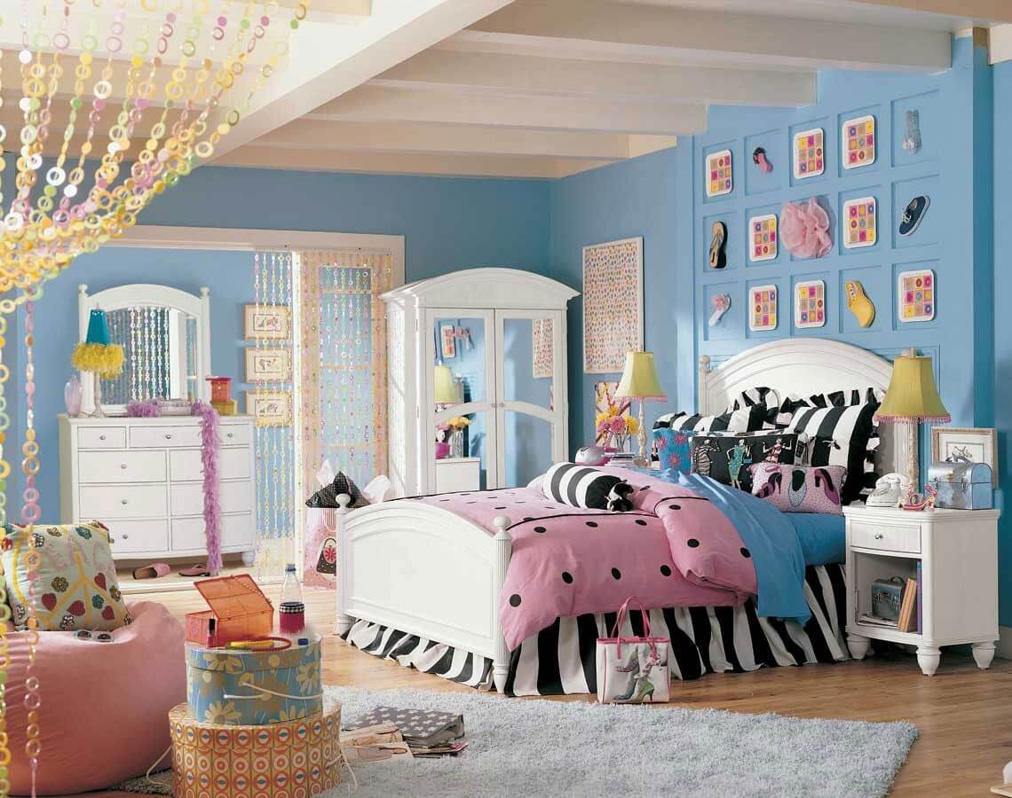 детская комната для девочки в голубом цвете