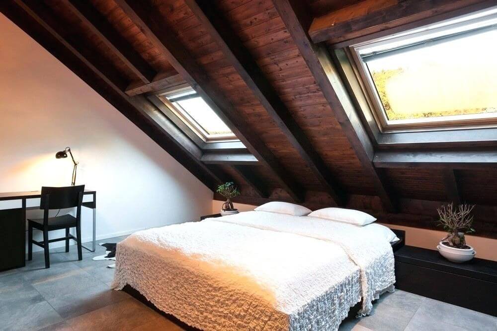 современная спальня на мансарде фото