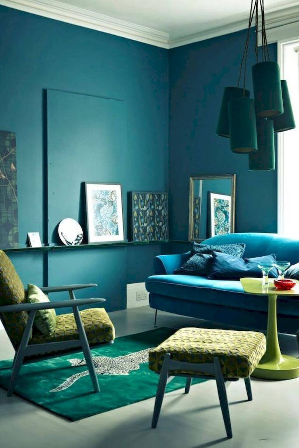сочетание синего и зеленого цвета в интерьере квартиры