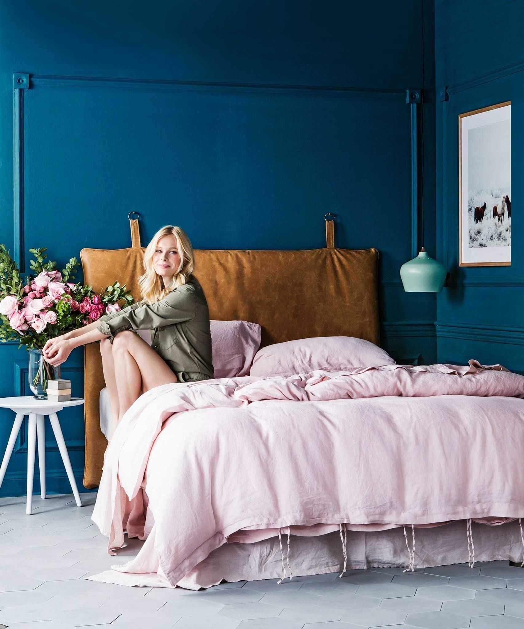 Синий и розовый цвет в интерьере квартиры