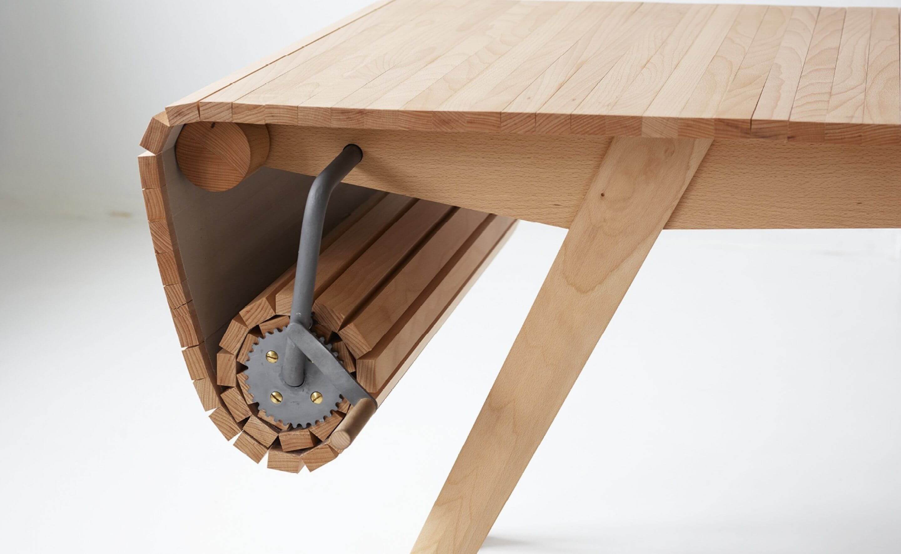 Раскладной стол "Roll-out Table"