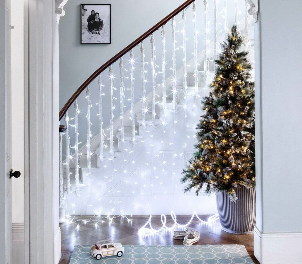 Светодиодные гирлянды в интерьере