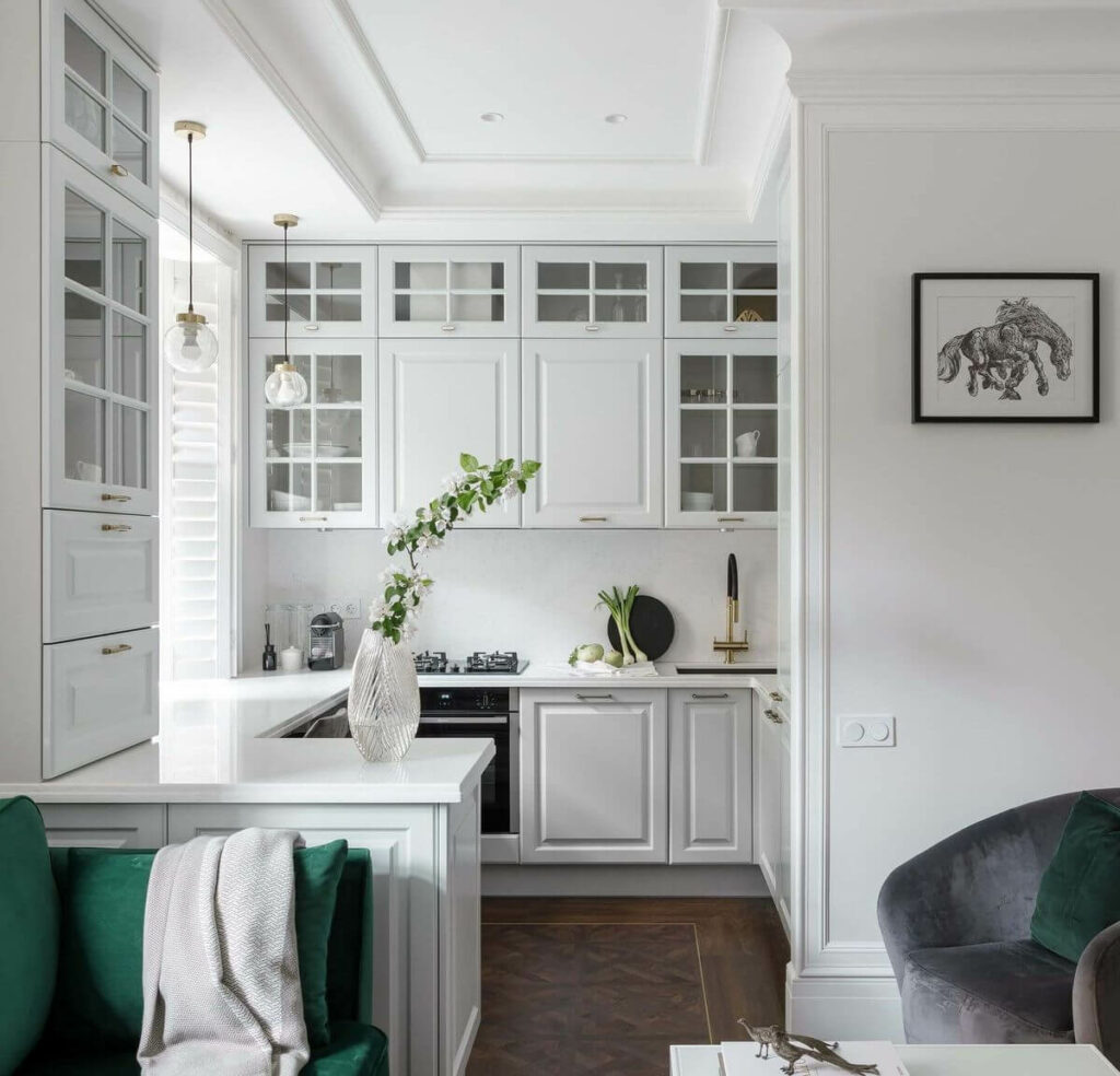 Белая квартира 55 кв.м. в доме 1926 года в Палевском жилмассиве (Санкт-Петербург)