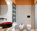 Яркая ванная комната: 5 простых идей