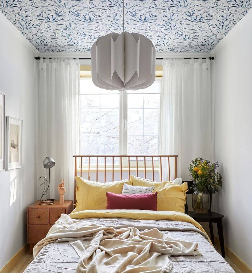 Обои на потолке: 15 смелых и нестандартных решений