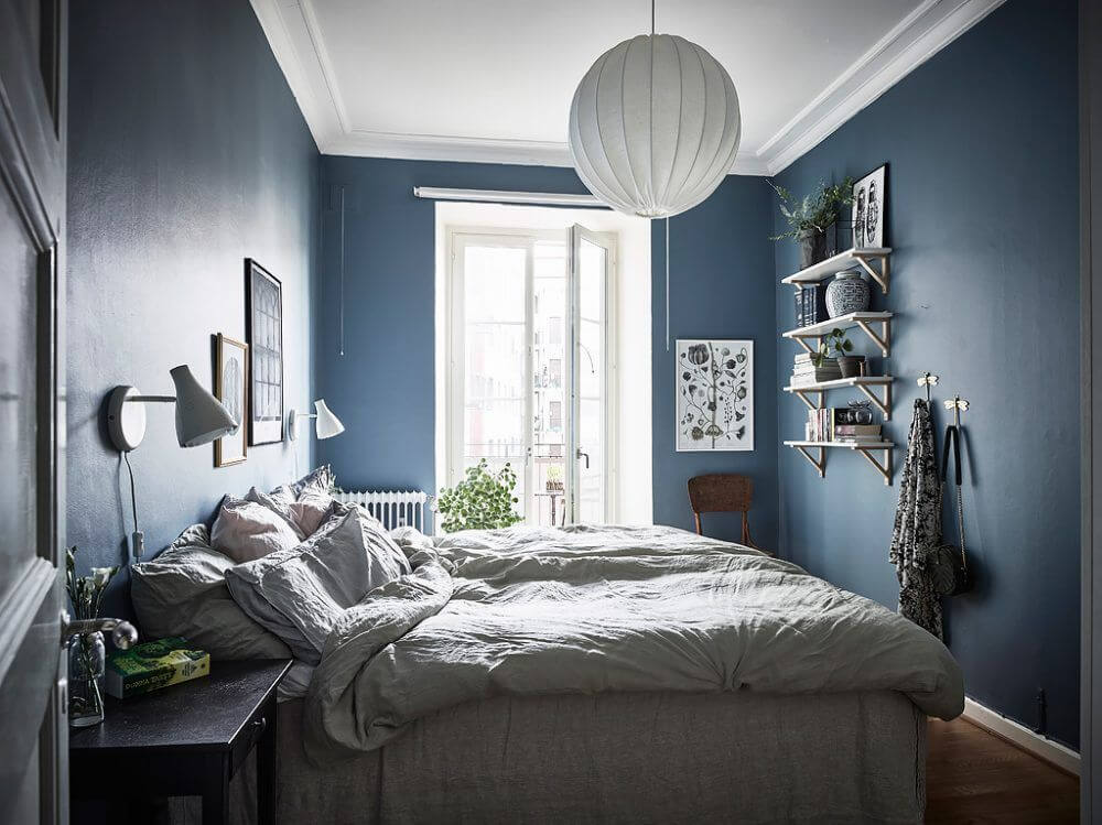 синий цвет в спальне