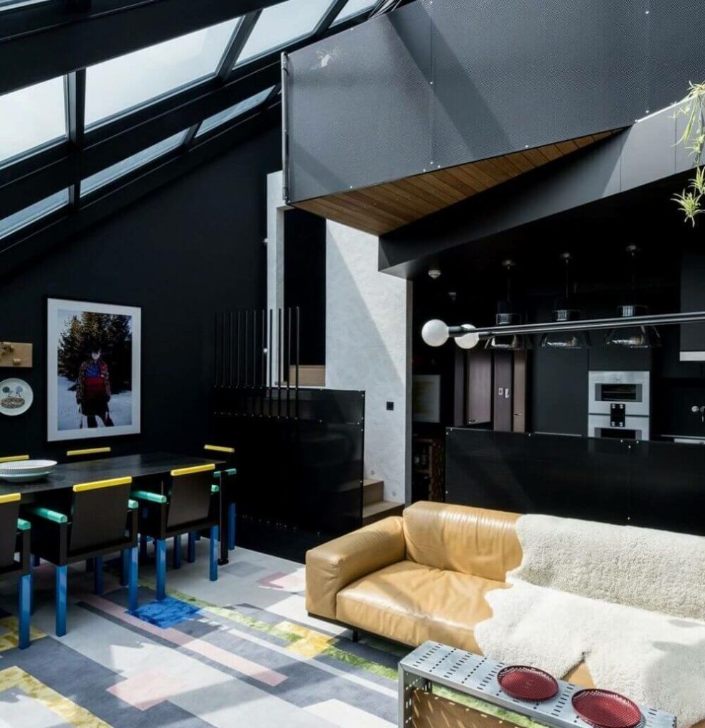 Total black: современный черный лофт в Лондоне