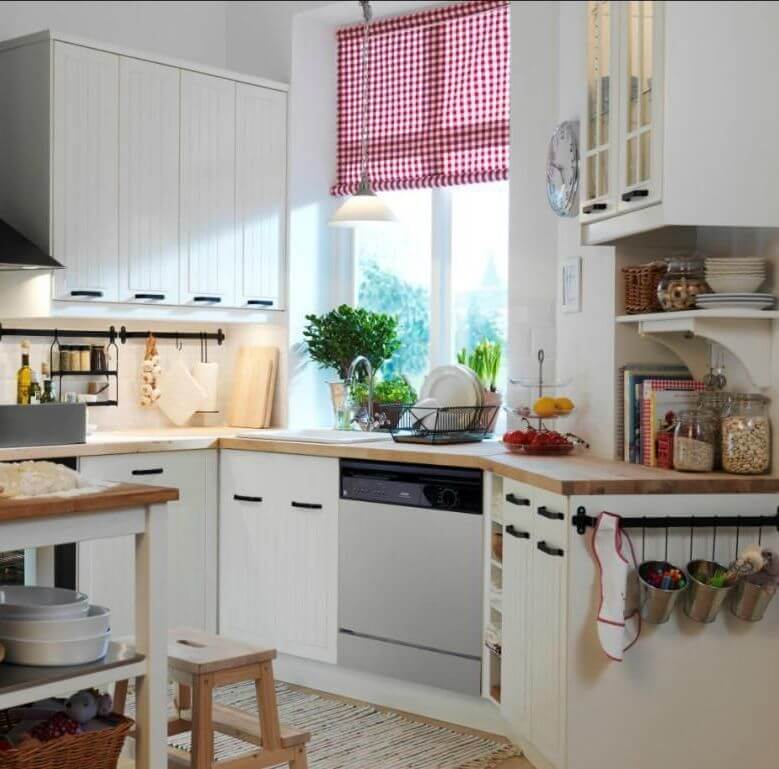 5 идей, как использовать место около окна на кухне