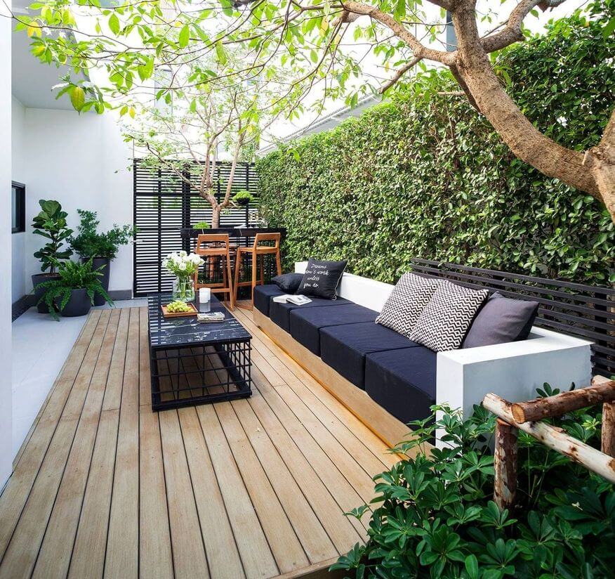 Как обустроить задний двор загородного дома: 20 красивых идей