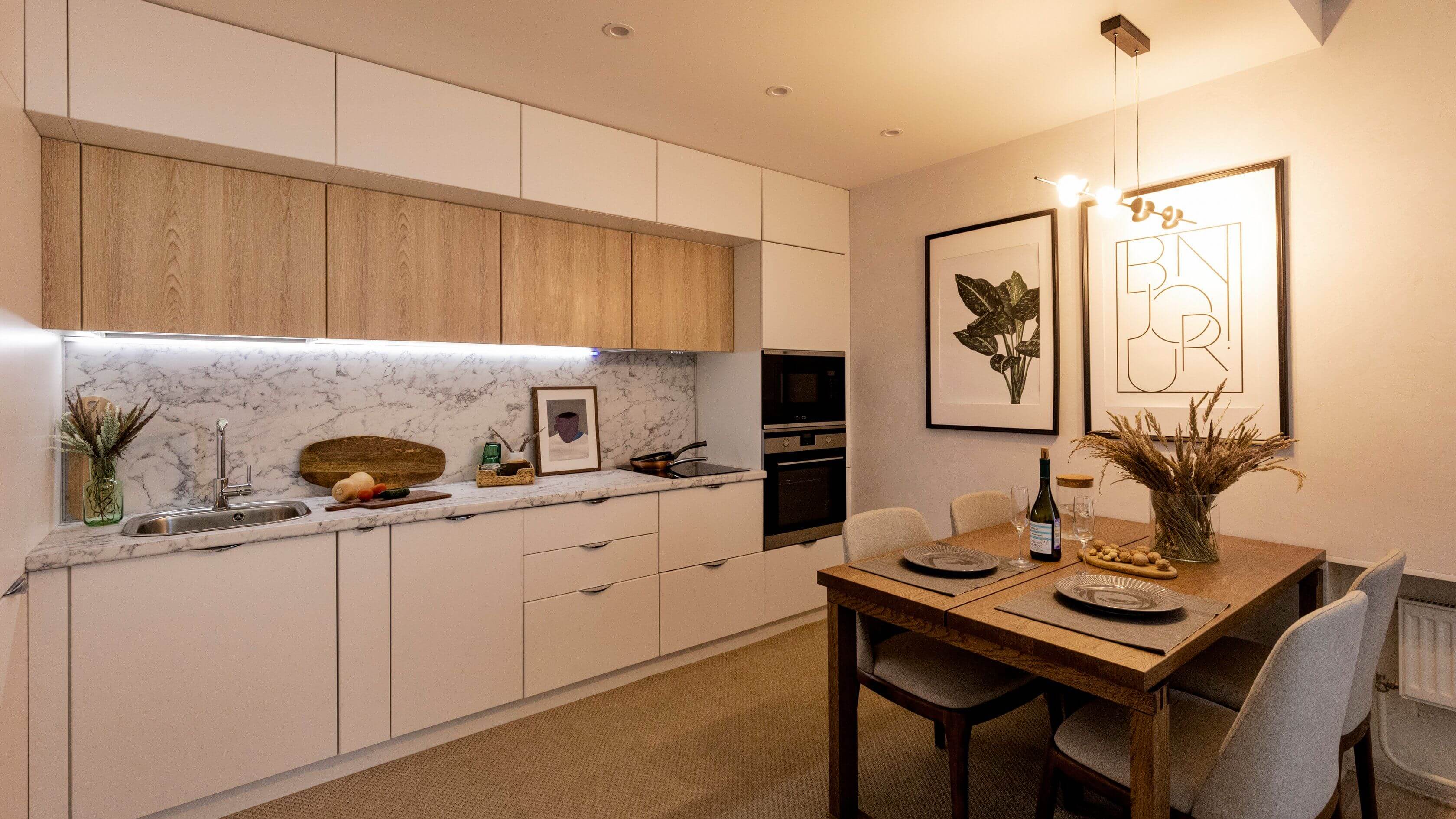 Картины и постеры на кухне